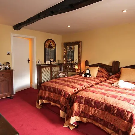 The Wensleydale Heifer 5*