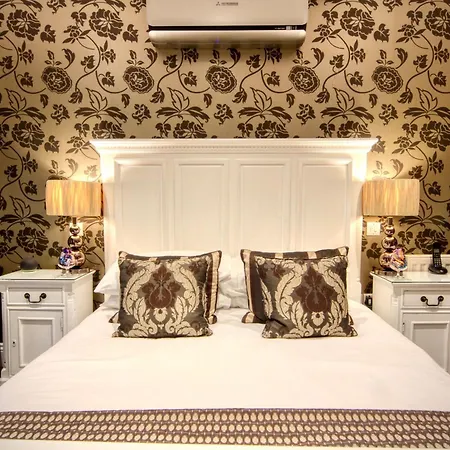 The Wensleydale Heifer 5*