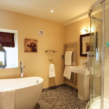 The Wensleydale Heifer 5*